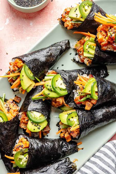 Spicy Tuna Hand Roll